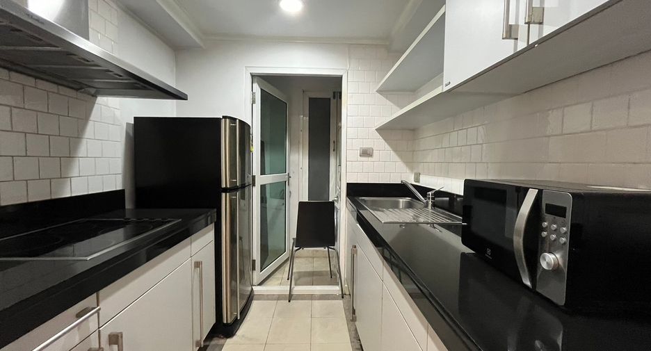 For rent 2 ベッドルーム condo in Pathum Wan, Bangkok