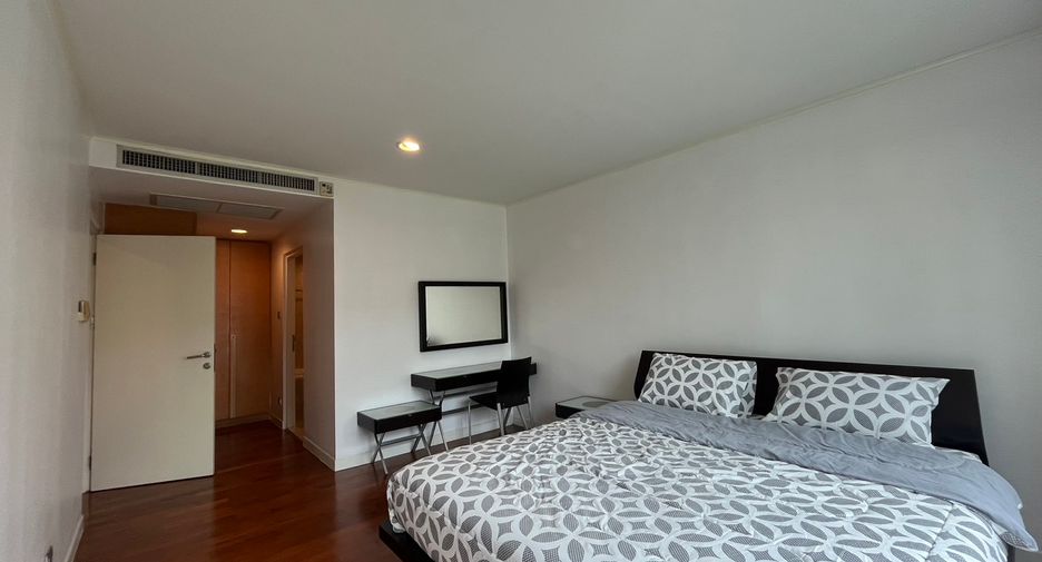 For rent 2 ベッドルーム condo in Pathum Wan, Bangkok