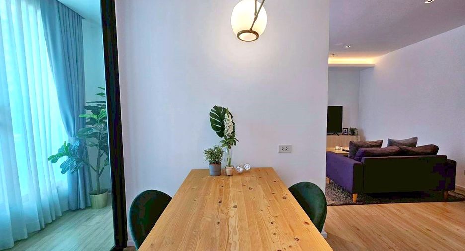 Wohnung zur Miete mit Studio in Khlong Toei, Bangkok