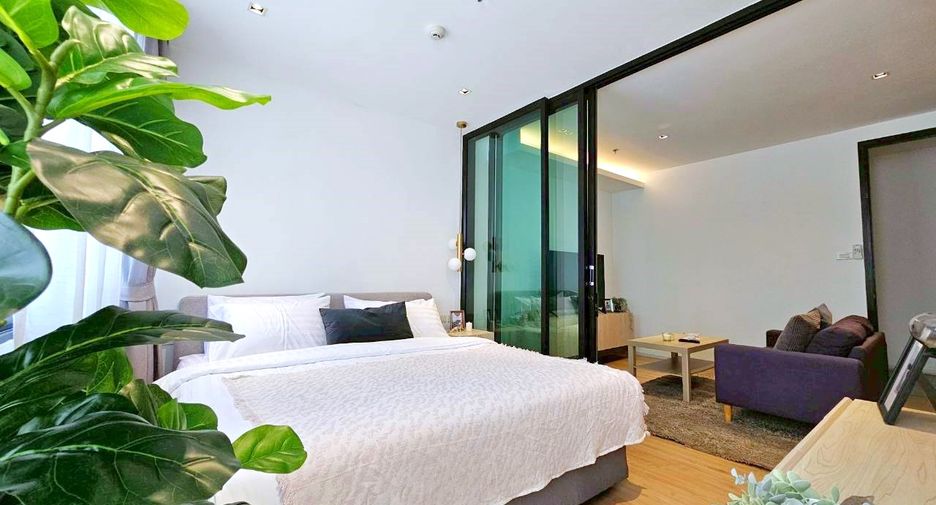 Wohnung zur Miete mit Studio in Khlong Toei, Bangkok