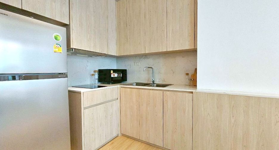 Wohnung zur Miete mit Studio in Khlong Toei, Bangkok