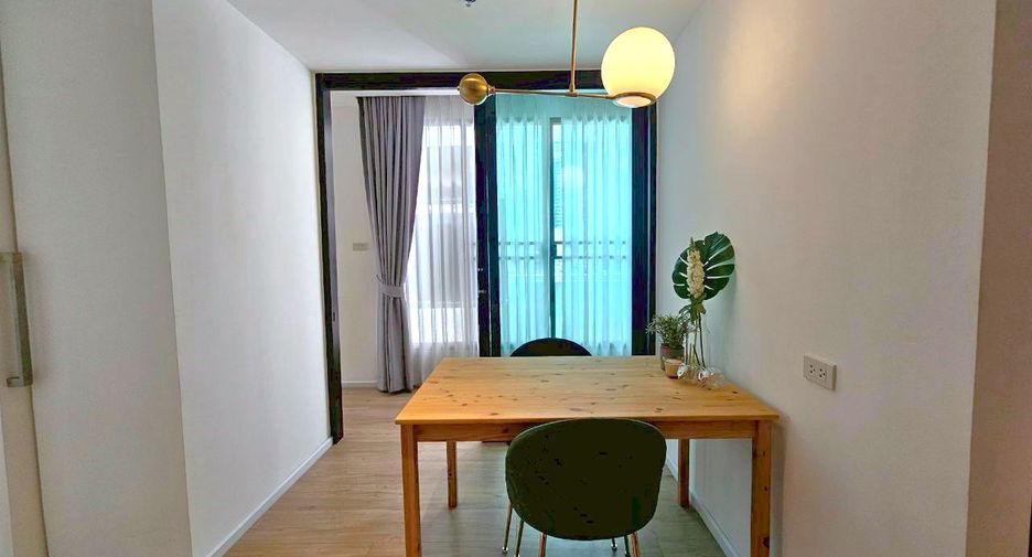 Wohnung zur Miete mit Studio in Khlong Toei, Bangkok