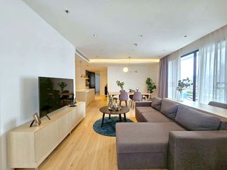For rent 3 bedrooms condo in Khlong Toei, Bangkok