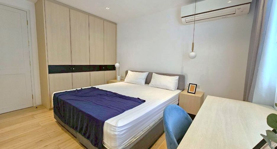 Condo en alquiler de 3 habitaciones en Khlong Toei, Bangkok