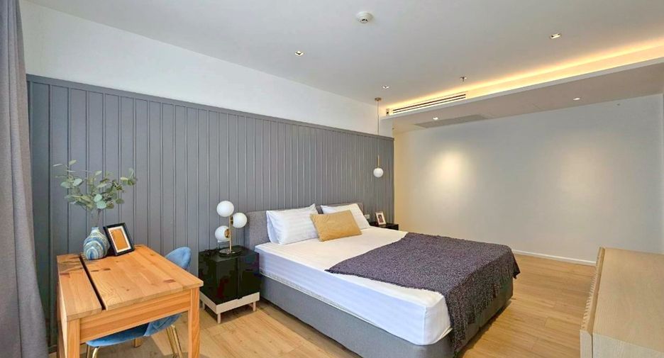 Condo en alquiler de 3 habitaciones en Khlong Toei, Bangkok