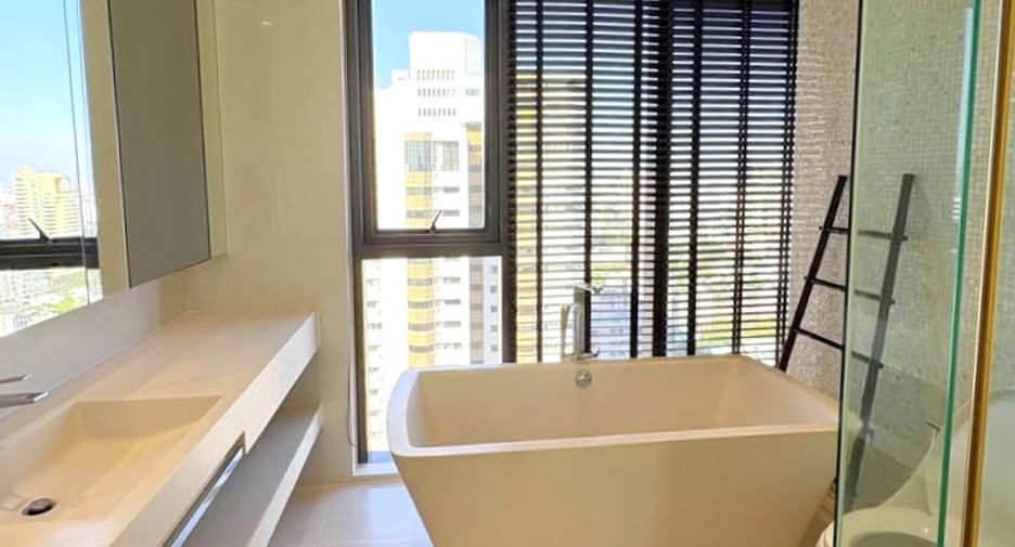 Wohnung zur Miete und zum Kauf mit 2 Zimmer in Khlong Toei, Bangkok