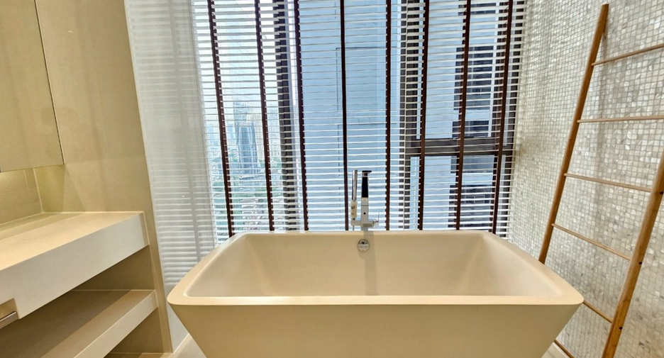 For rent and for sale 2 bedrooms condo in Khlong Toei, Bangkok
