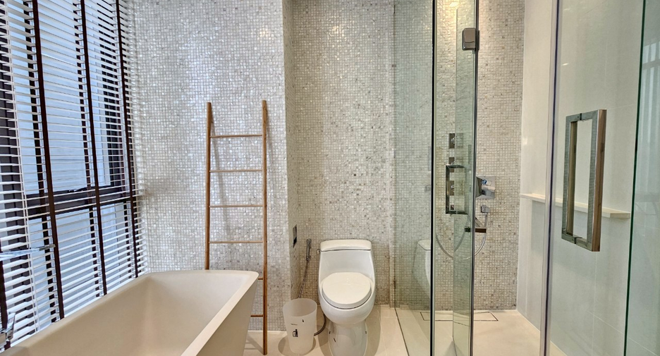 For rent and for sale 2 bedrooms condo in Khlong Toei, Bangkok