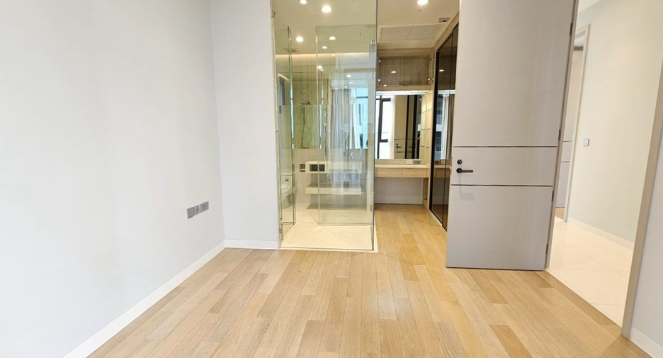 For rent and for sale 2 bedrooms condo in Khlong Toei, Bangkok