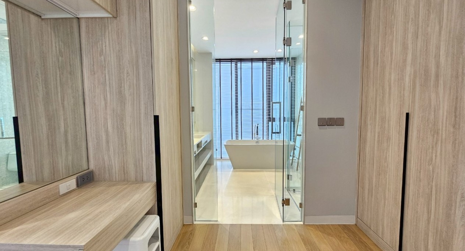 For rent and for sale 2 bedrooms condo in Khlong Toei, Bangkok