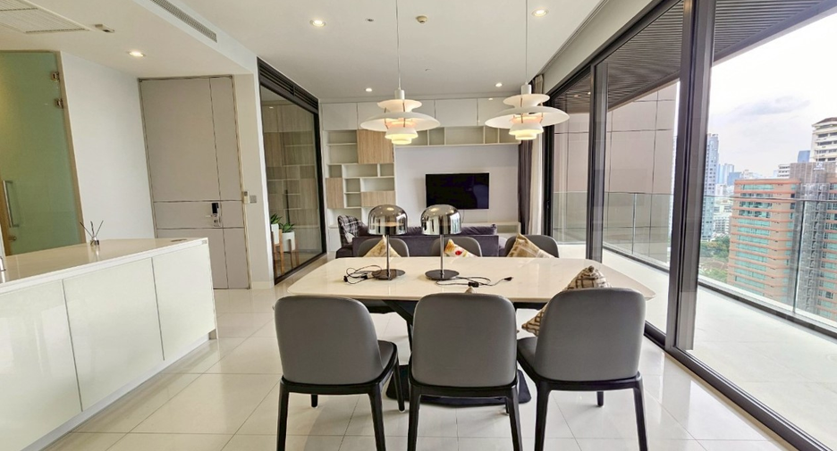 For rent and for sale 2 bedrooms condo in Khlong Toei, Bangkok