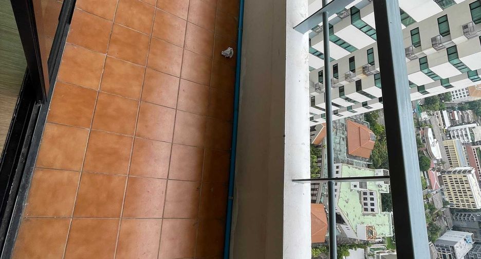 For rent and for sale 2 bedrooms condo in Sathon, Bangkok