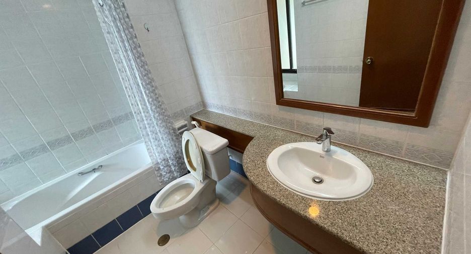 For rent and for sale 2 bedrooms condo in Sathon, Bangkok