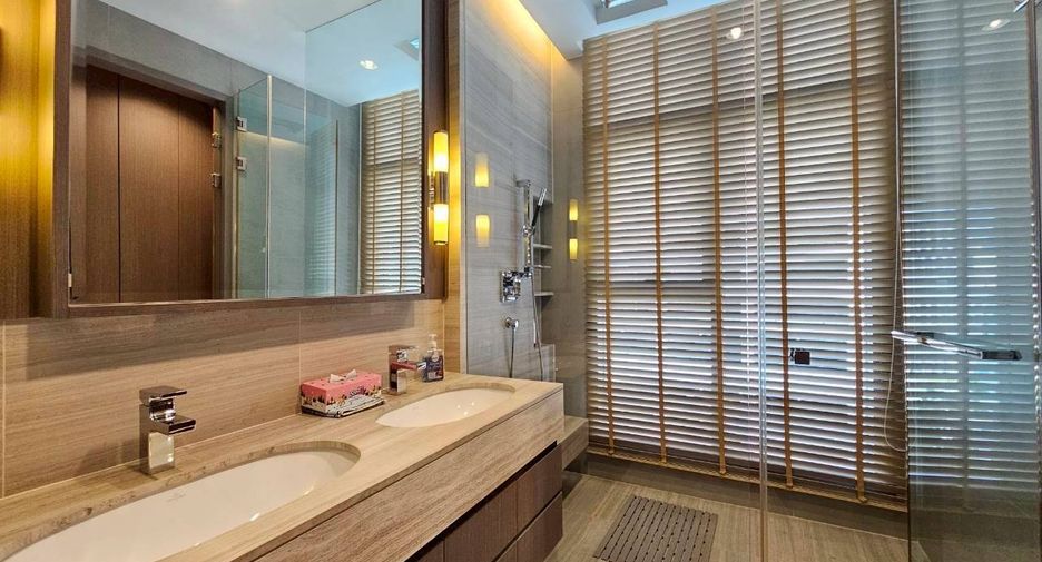 For rent and for sale 2 bedrooms condo in Sathon, Bangkok
