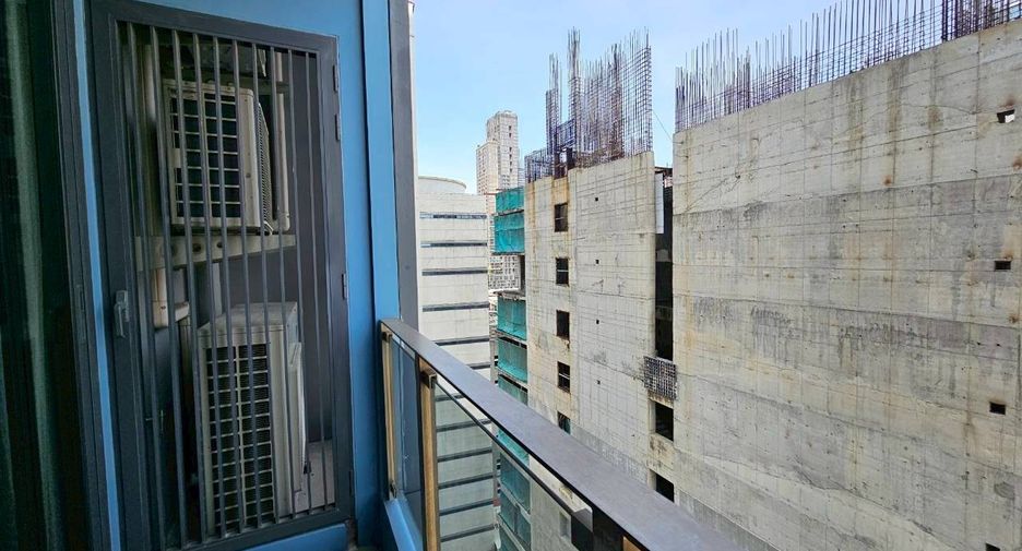 For rent and for sale 2 bedrooms condo in Sathon, Bangkok