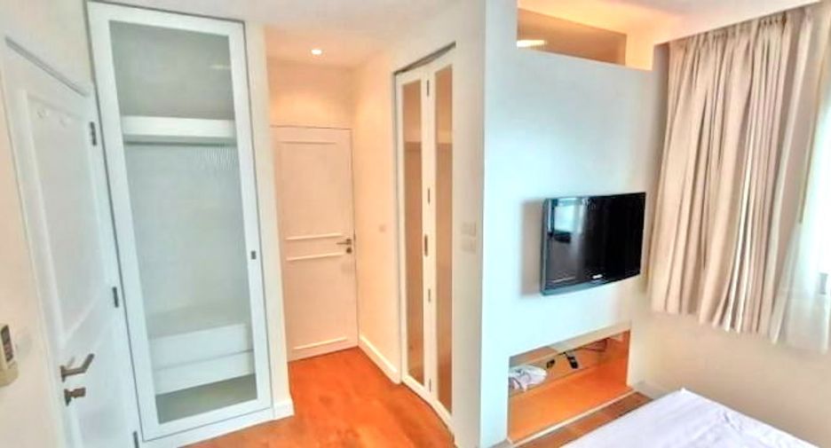 For rent 1 bed condo in Sathon, Bangkok