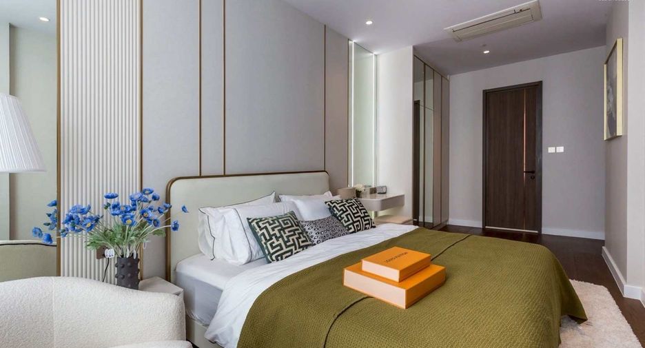 Condo en alquiler y en venta de 3 habitaciones en Sathon, Bangkok