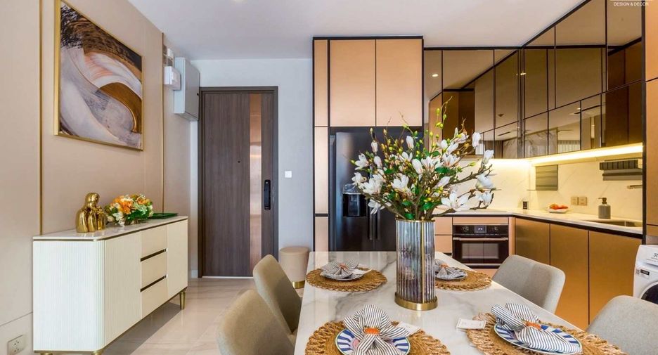 Condo en alquiler y en venta de 3 habitaciones en Sathon, Bangkok
