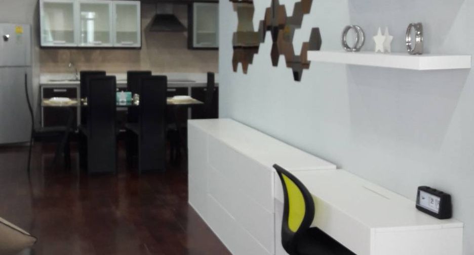 For rent 2 bedrooms condo in Watthana, Bangkok