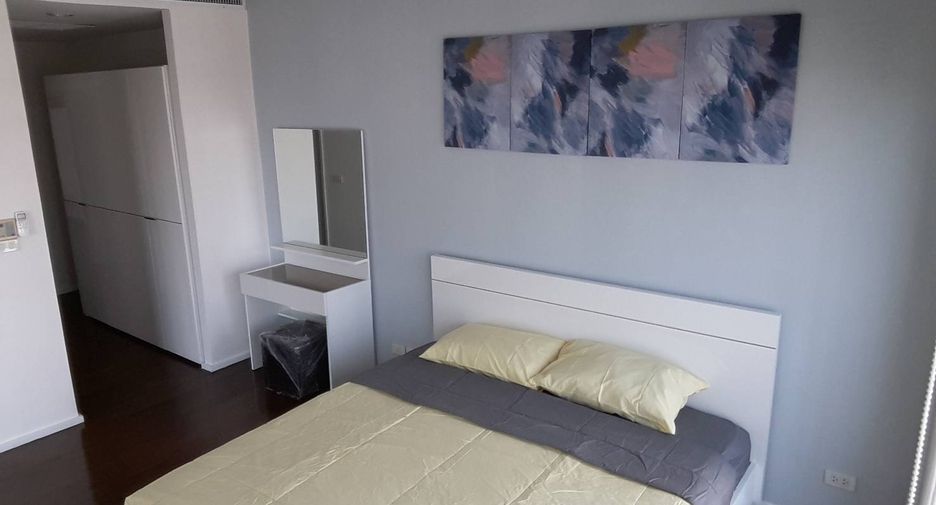 For rent 2 bedrooms condo in Watthana, Bangkok