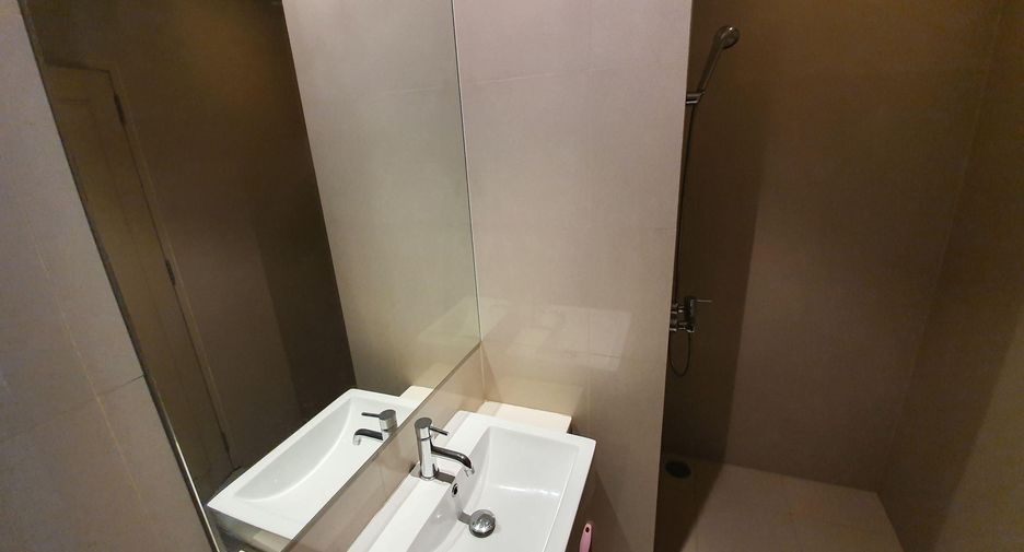 For rent and for sale 2 bedrooms condo in Khlong Toei, Bangkok