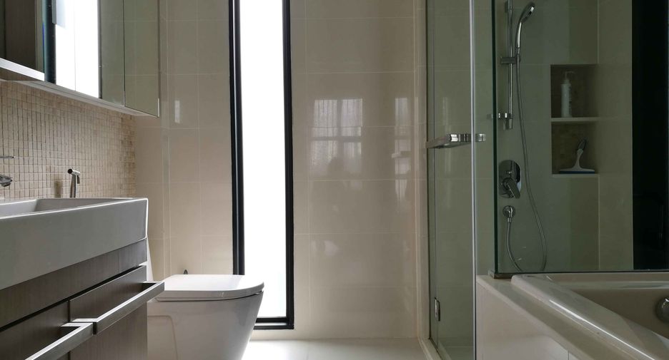 For rent 2 bedrooms condo in Khlong Toei, Bangkok