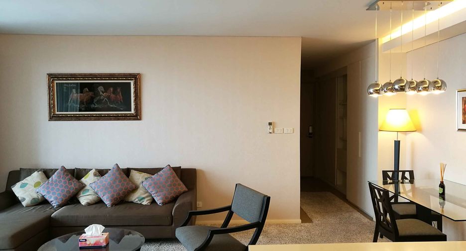 For rent 2 bedrooms condo in Khlong Toei, Bangkok