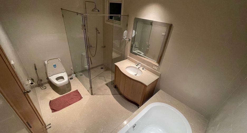 Wohnung zur Miete und zum Kauf mit 2 Zimmer in Sathon, Bangkok