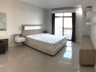 Wohnung zur Miete mit 3 Zimmer in Watthana, Bangkok