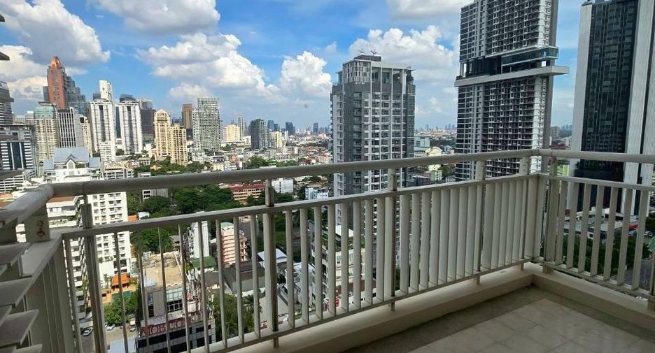 For rent 2 bedrooms condo in Sathon, Bangkok