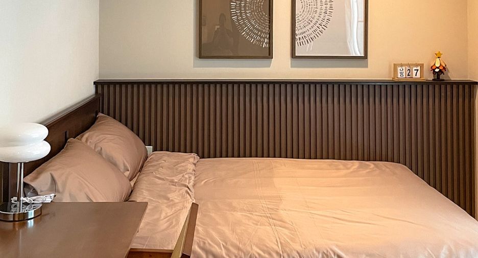 For rent 2 bedrooms condo in Watthana, Bangkok