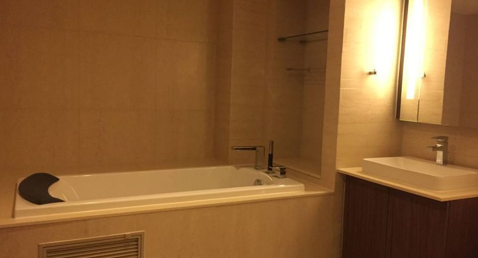 For rent and for sale 2 bedrooms condo in Sathon, Bangkok