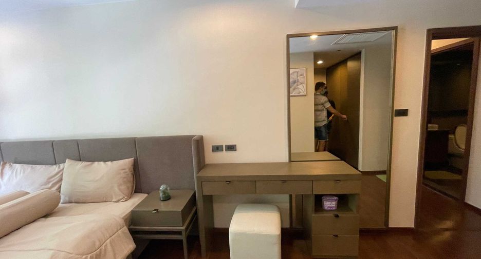 For rent and for sale 2 bedrooms condo in Sathon, Bangkok