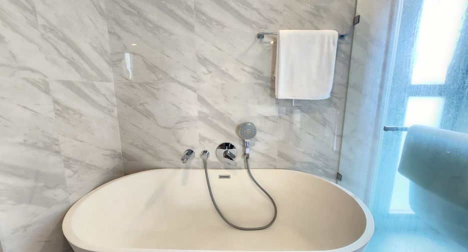 For rent and for sale 3 bedrooms condo in Watthana, Bangkok