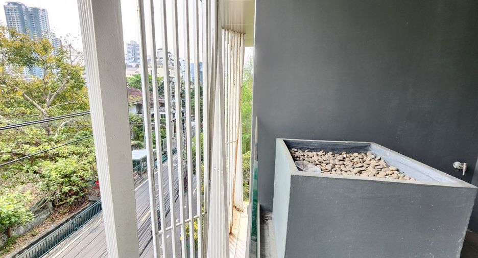 For rent and for sale 3 bedrooms condo in Watthana, Bangkok