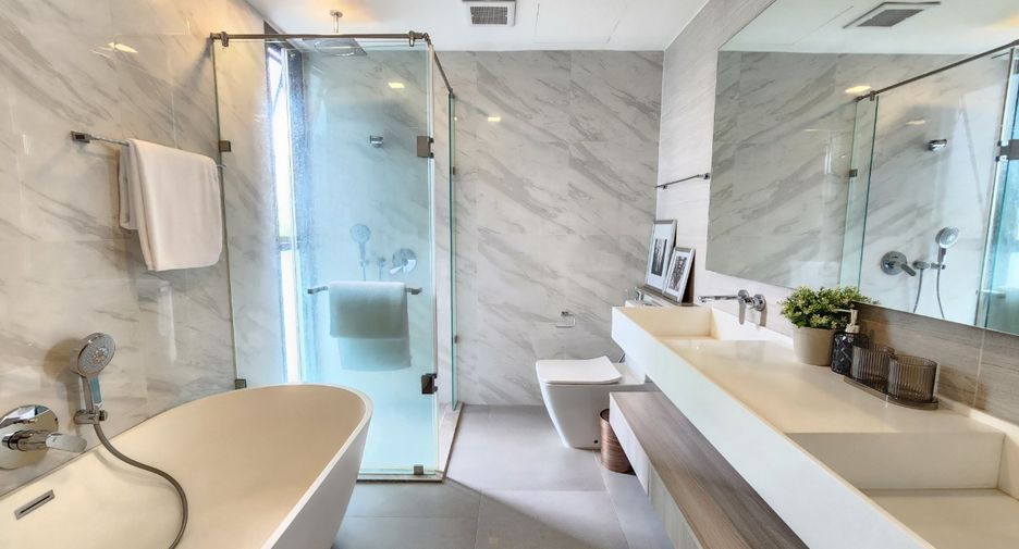 For rent and for sale 3 bedrooms condo in Watthana, Bangkok