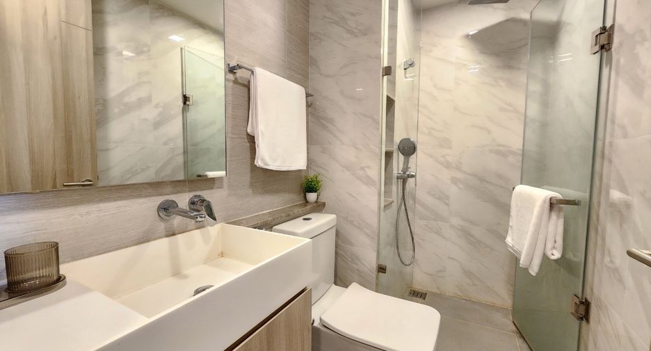 For rent and for sale 3 bedrooms condo in Watthana, Bangkok