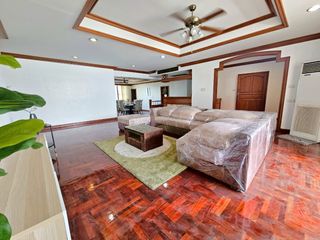 For rent 4 ベッドルーム condo in Watthana, Bangkok