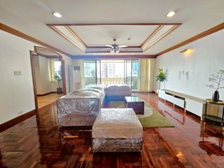 For rent 4 ベッドルーム condo in Watthana, Bangkok