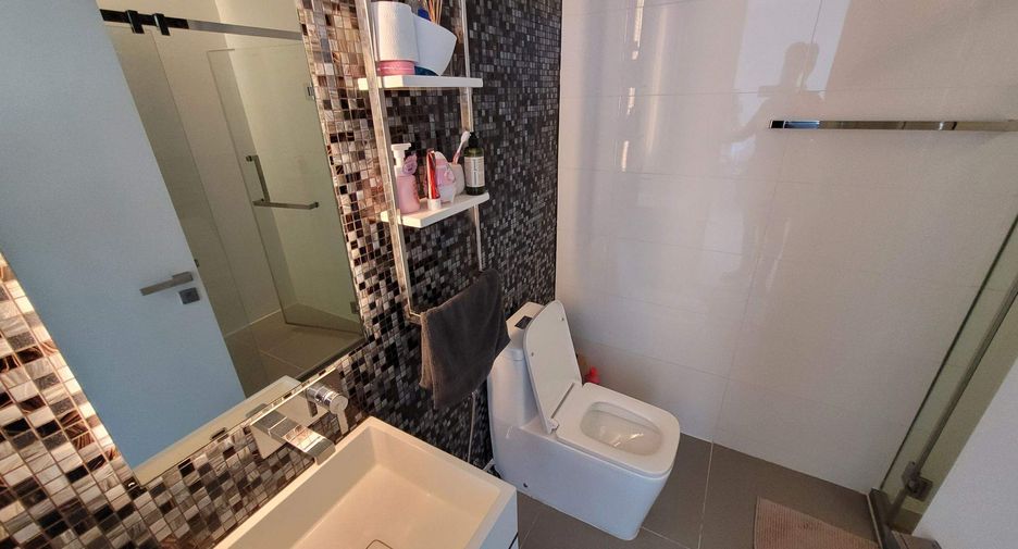 For rent and for sale 2 bedrooms condo in Khlong Toei, Bangkok