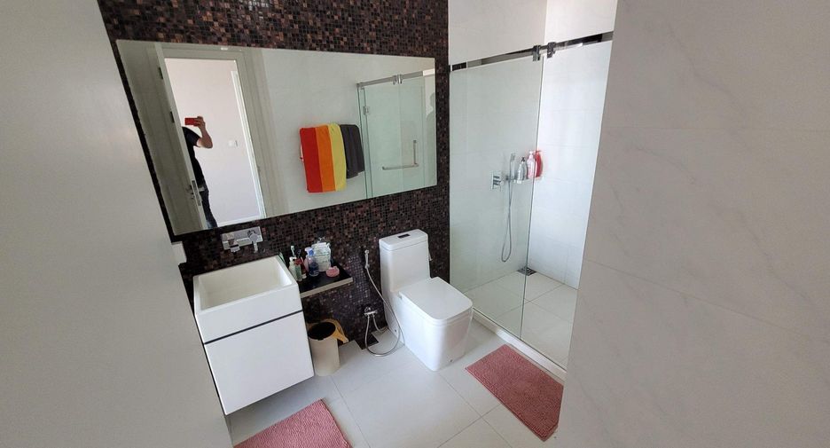 For rent and for sale 2 bedrooms condo in Khlong Toei, Bangkok