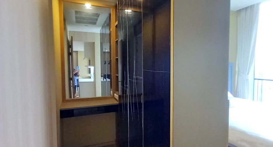 For rent 2 bedrooms condo in Watthana, Bangkok