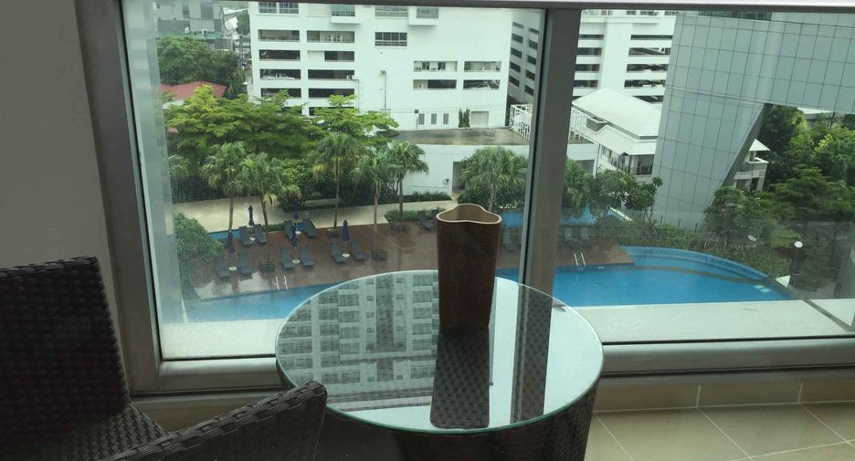 For rent and for sale 2 bedrooms condo in Khlong Toei, Bangkok