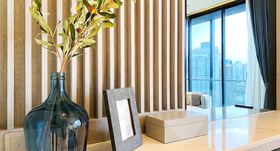 For rent 1 bed condo in Khlong Toei, Bangkok