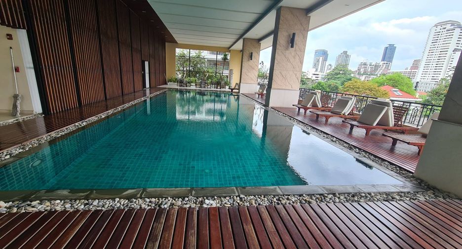 À louer 2 chambres condo à Watthana, Bangkok