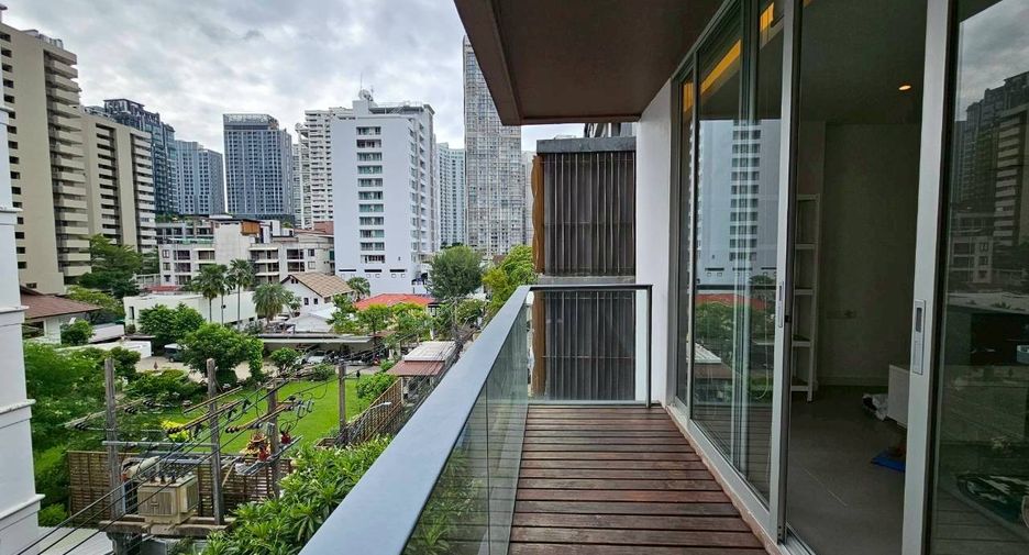 À louer 2 chambres condo à Khlong Toei, Bangkok