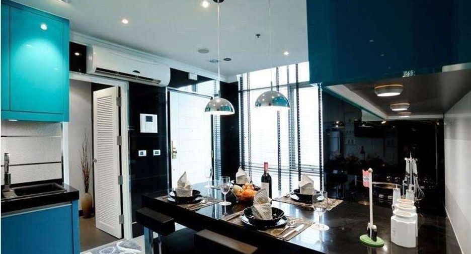 For rent 2 bedrooms condo in Watthana, Bangkok