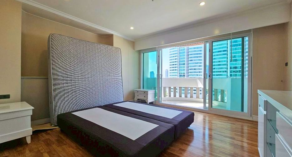 À louer 3 chambres condo à Khlong Toei, Bangkok