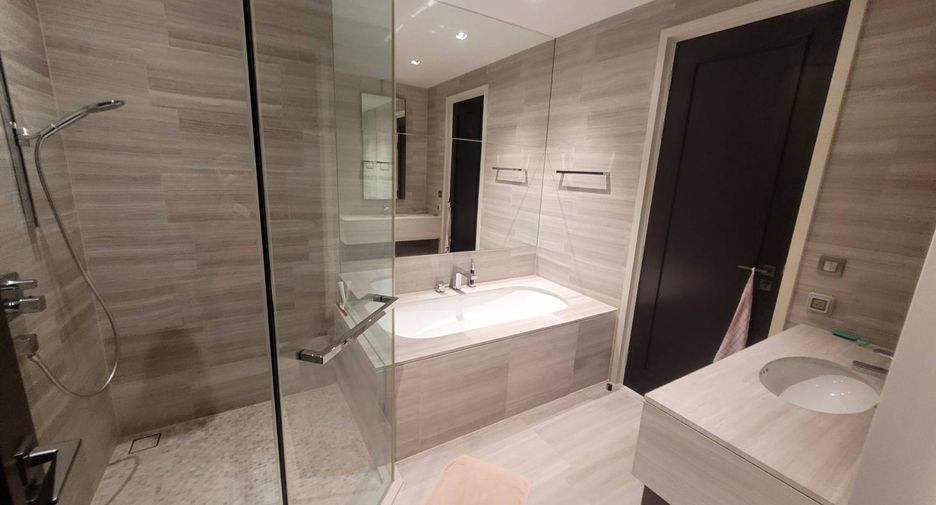 For rent and for sale 1 bed condo in Khlong Toei, Bangkok