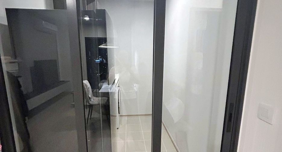 Wohnung zur Miete mit 2 Zimmer in Phra Khanong, Bangkok